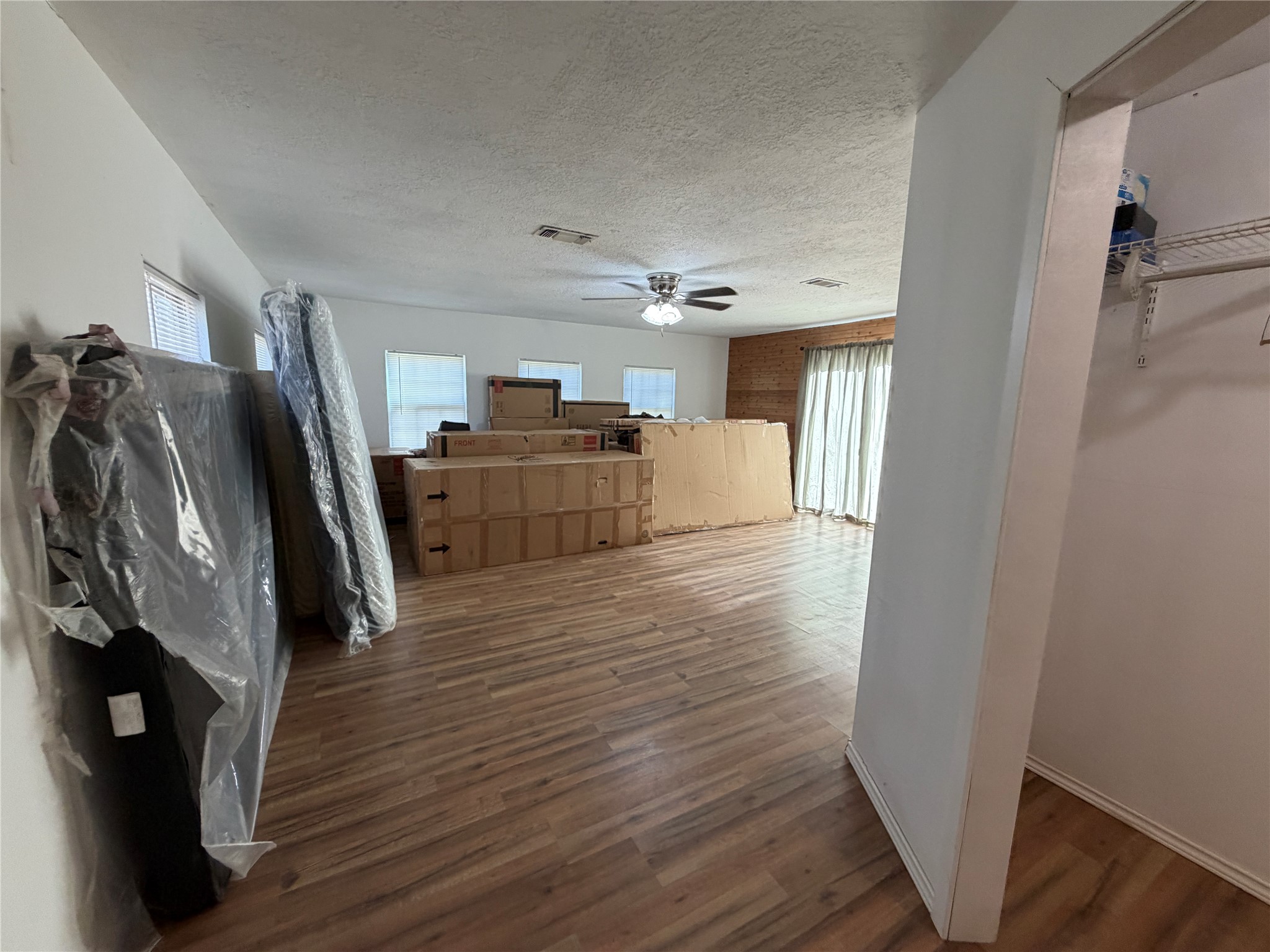 397 County Road 2117 Cleveland, TX 77327 - Photo 21 of 46 a view of a kitchen with electric equipment