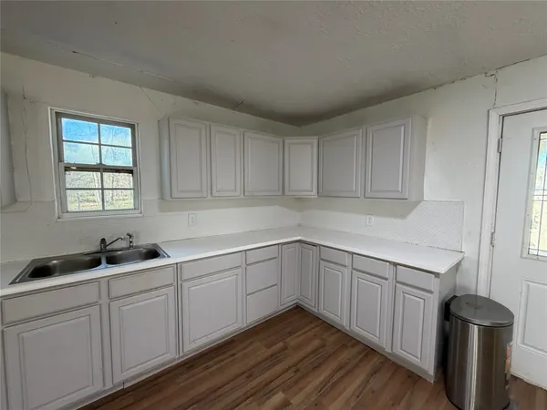 $199,500 | 397 County Road 2117, Cleveland, TX 77327
