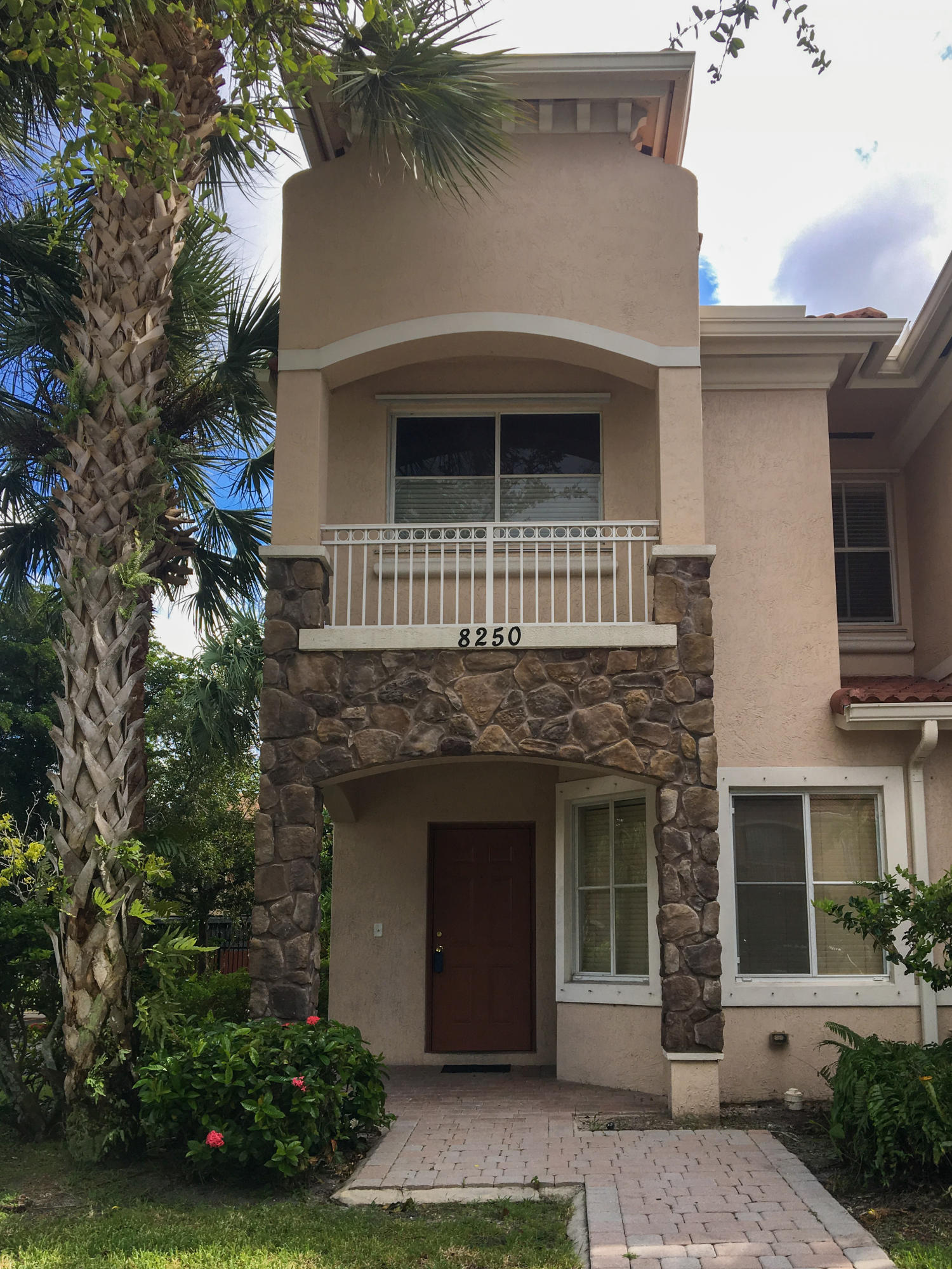 8250 Southwest 29th Street, Unit 101 Miramar, FL 33025 - Photo 1 of 32 2019-09-13 15.55.45-1