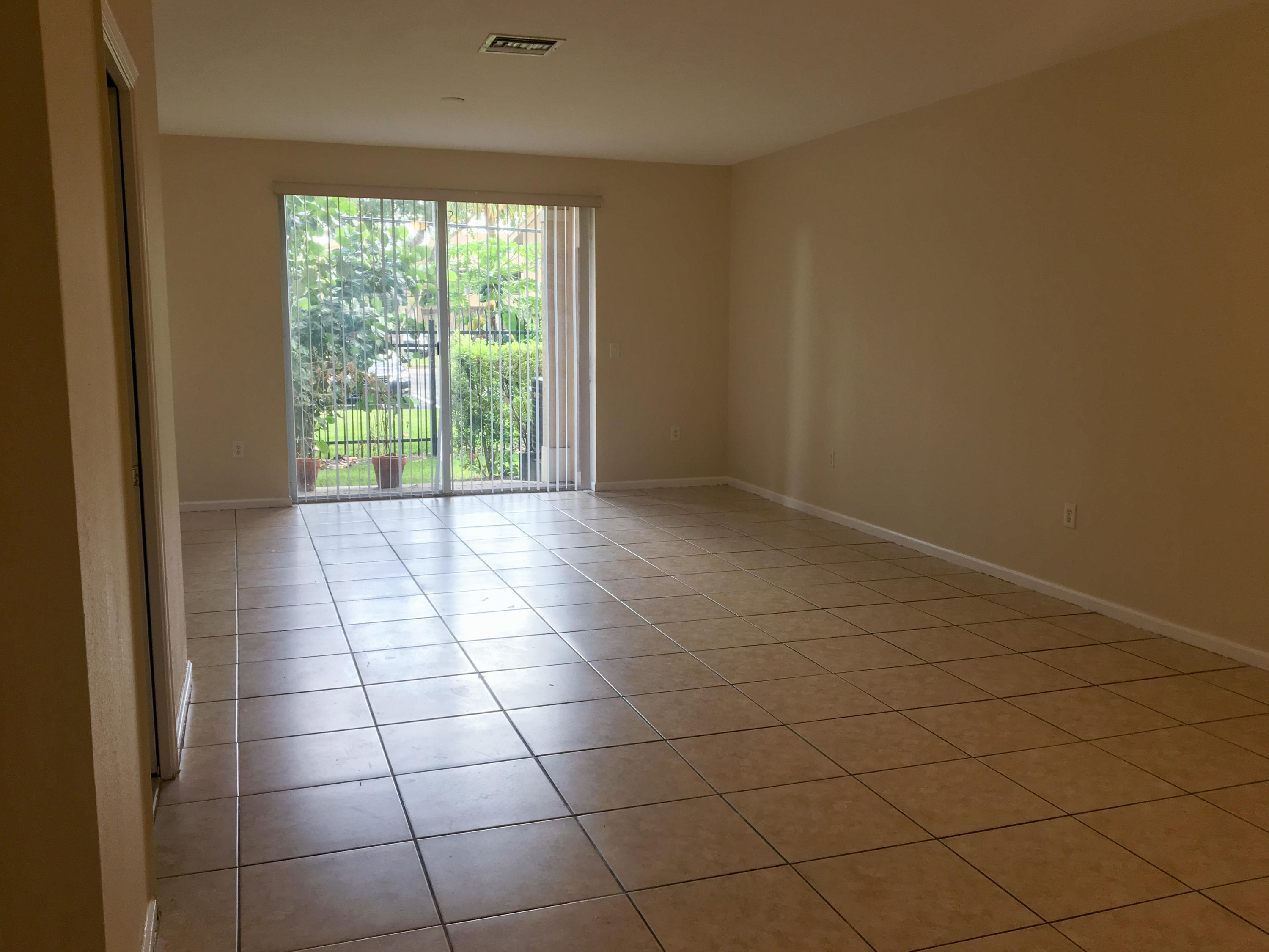 8250 Southwest 29th Street, Unit 101 Miramar, FL 33025 - Photo 3 of 32 2019-09-13 15.39.45 HDR