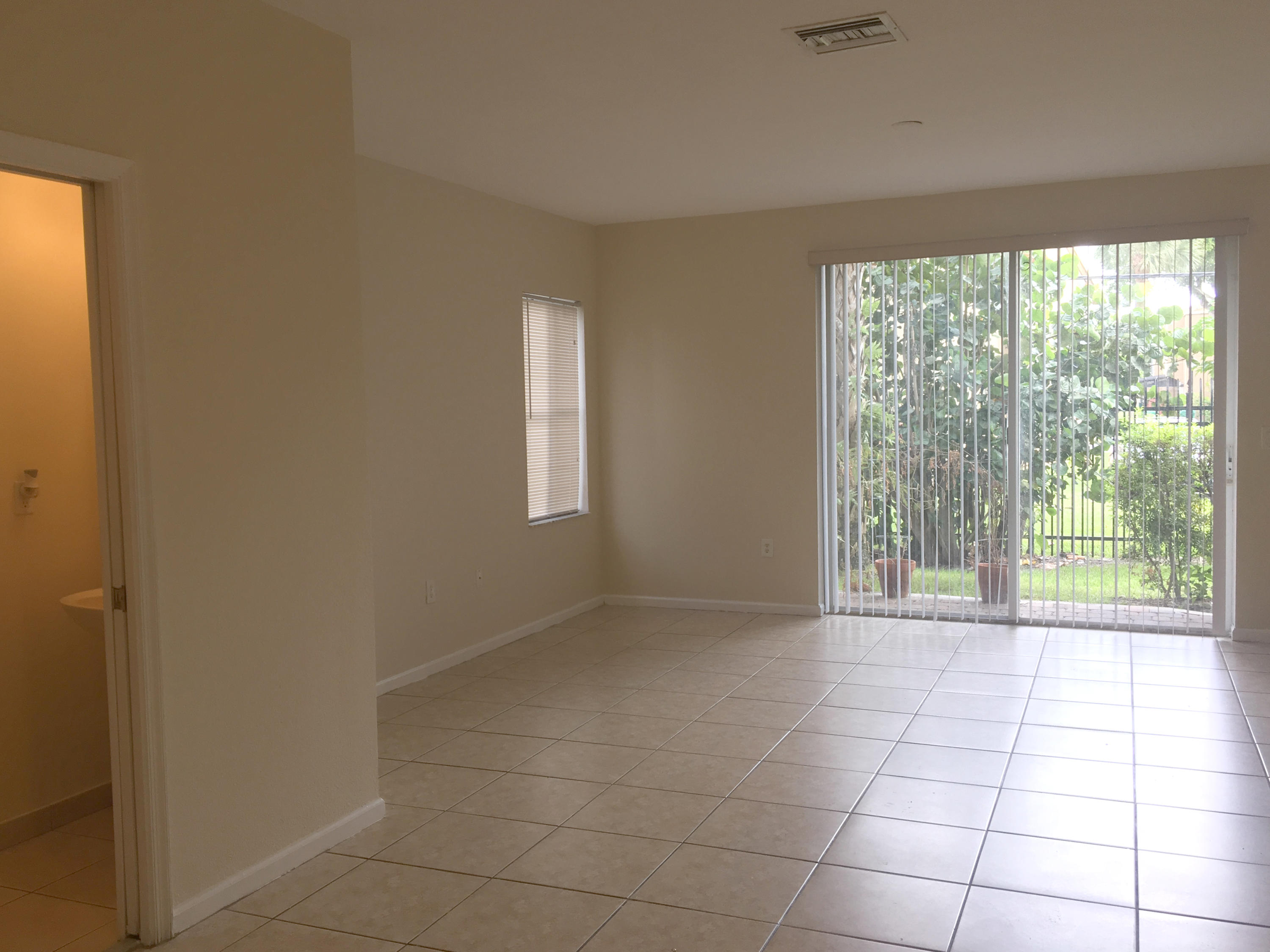 8250 Southwest 29th Street, Unit 101 Miramar, FL 33025 - Photo 4 of 32 2019-09-13 15.40.12 HDR