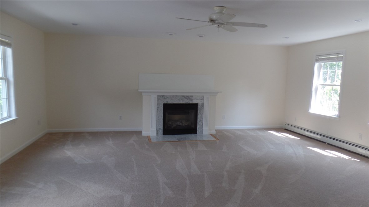 40 Blue Ridge Drive Charlestown, RI 02813 - Photo 15 of 31 Family Room