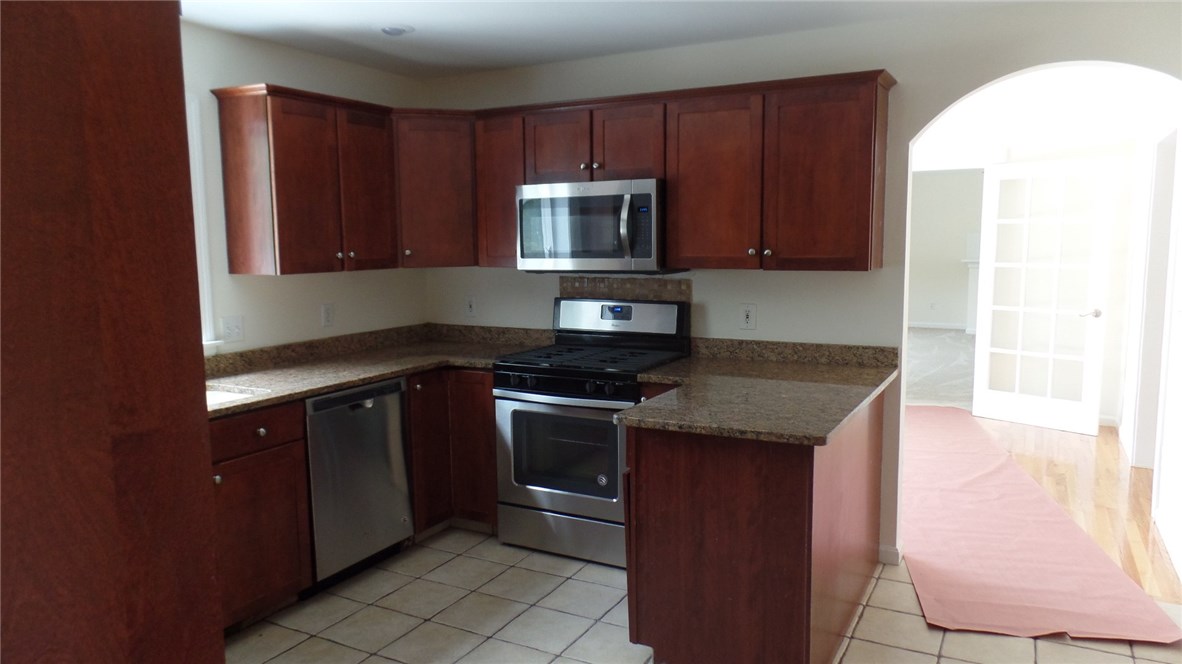40 Blue Ridge Drive Charlestown, RI 02813 - Photo 9 of 31 Kitchen