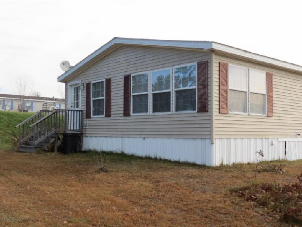 60 Goldrush Lane Rochester, NH 03868 - Photo 3 of 13