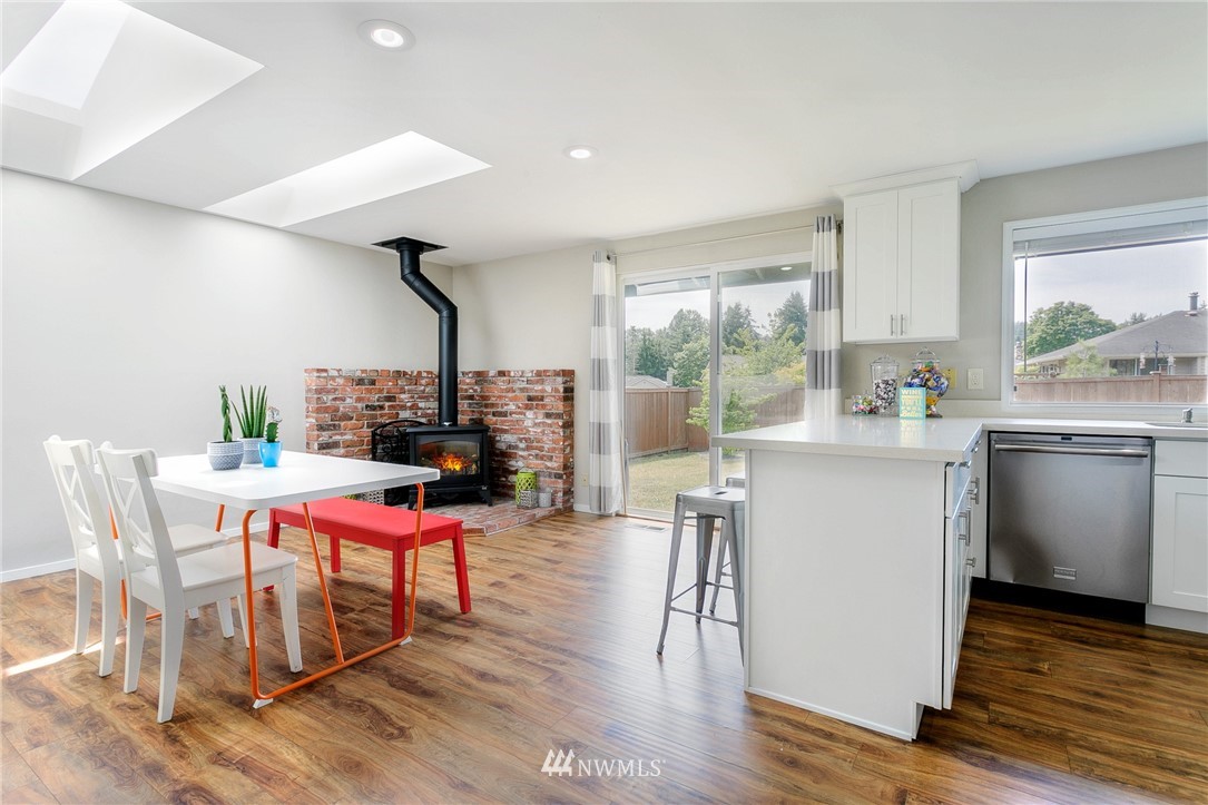 1231 233rd Place Southwest Bothell, WA 98021 - Photo 7 of 21