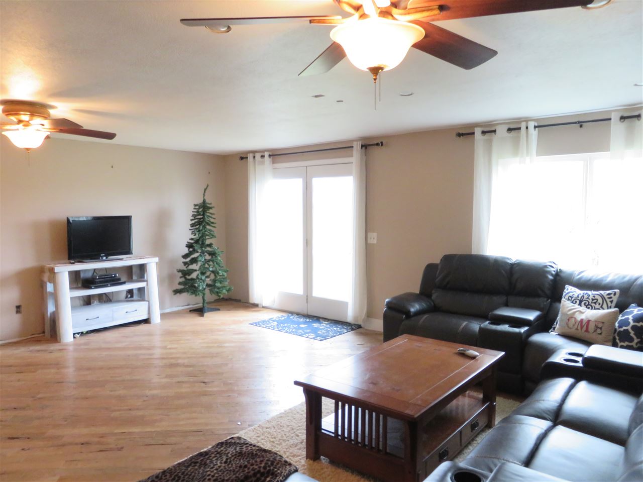 9362 South State Road Morrice, MI 48857 - Photo 13 of 22 31308511-12.JPG
