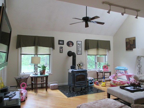 828 Copicut Road Fall River, MA 02747 - Photo 9 of 14