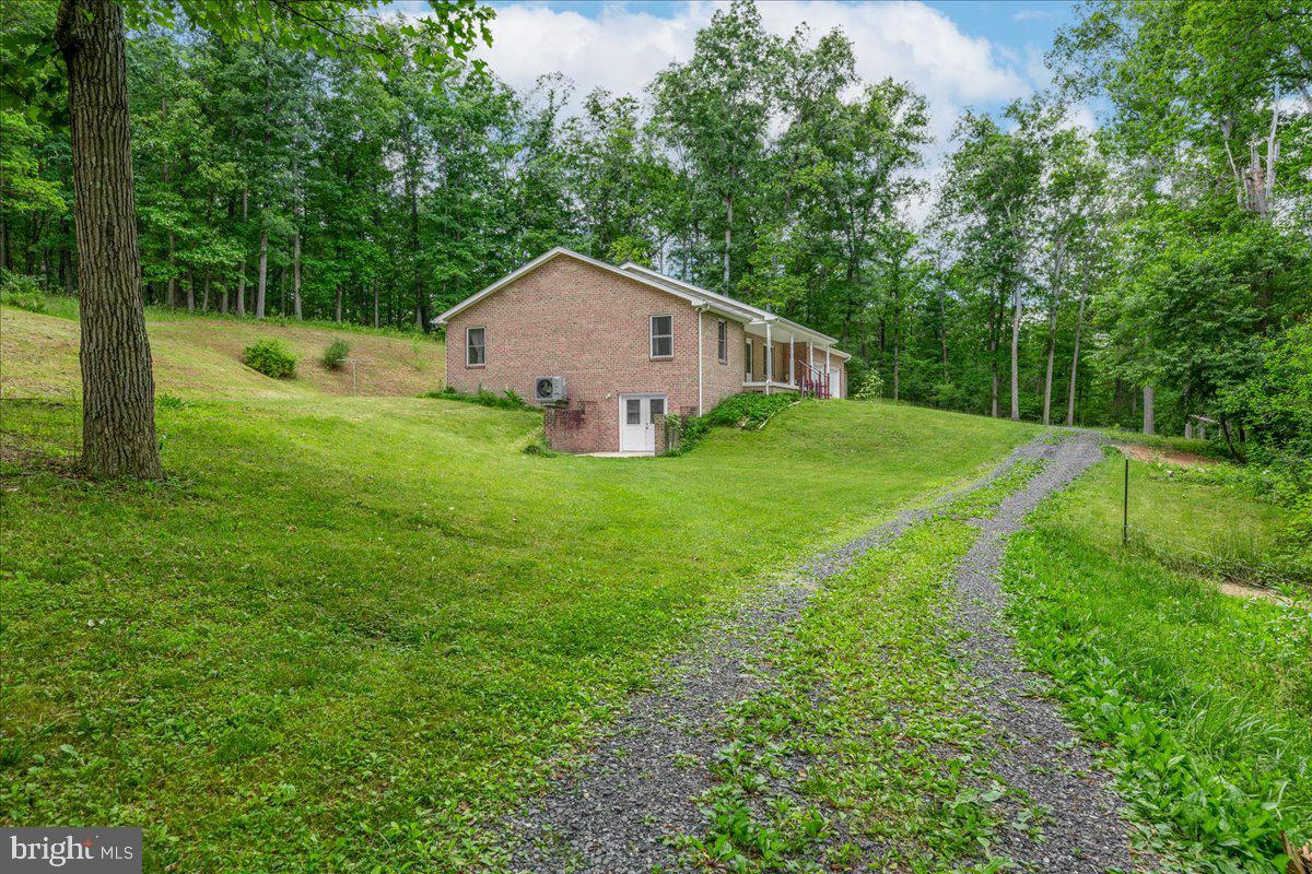 906 Cauthorn Mill Road Middletown, VA 22645 - Photo 9 of 47