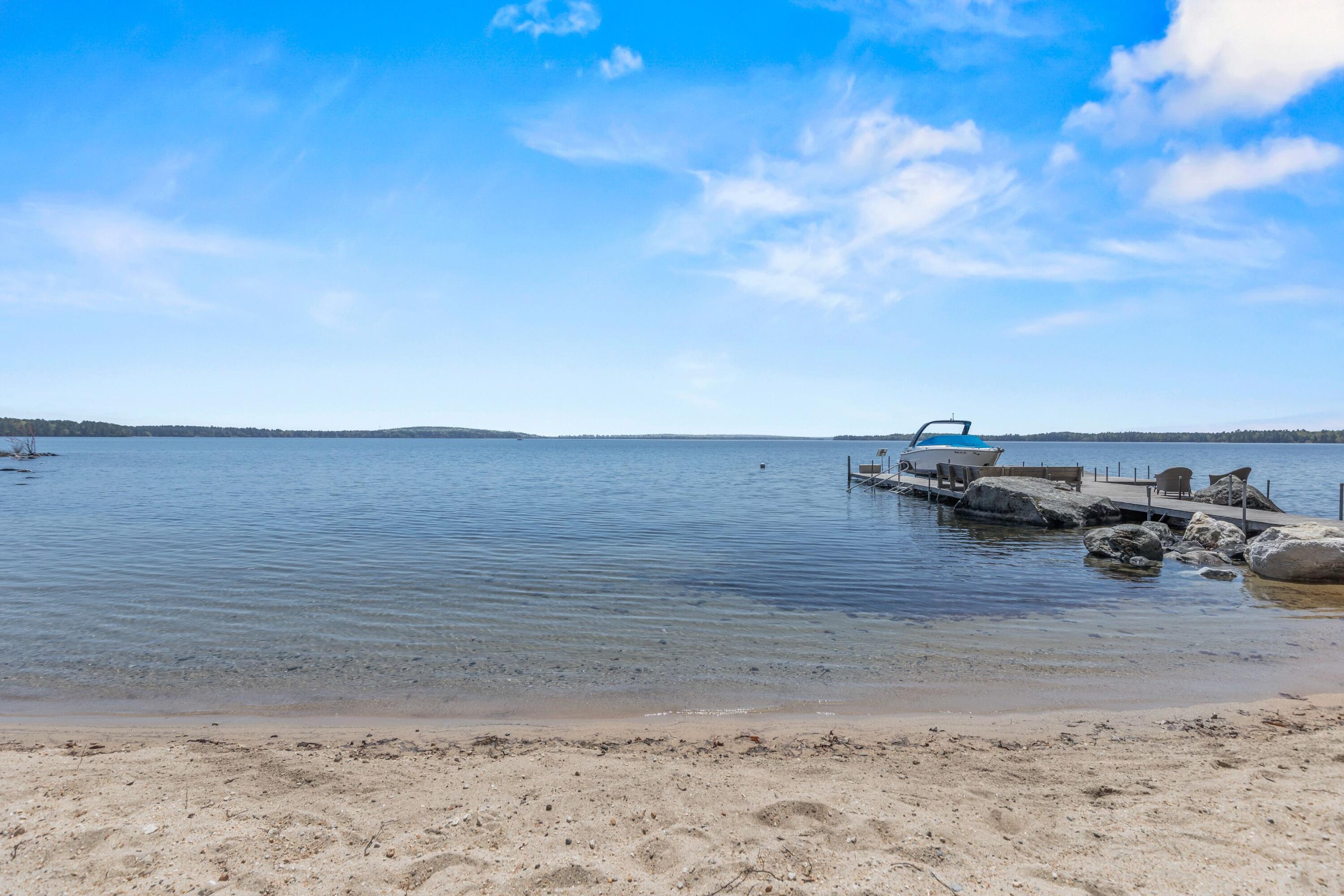18 Sheehans Island Road Raymond, ME 04071 - Photo 5 of 78 18 sheehans beach boat