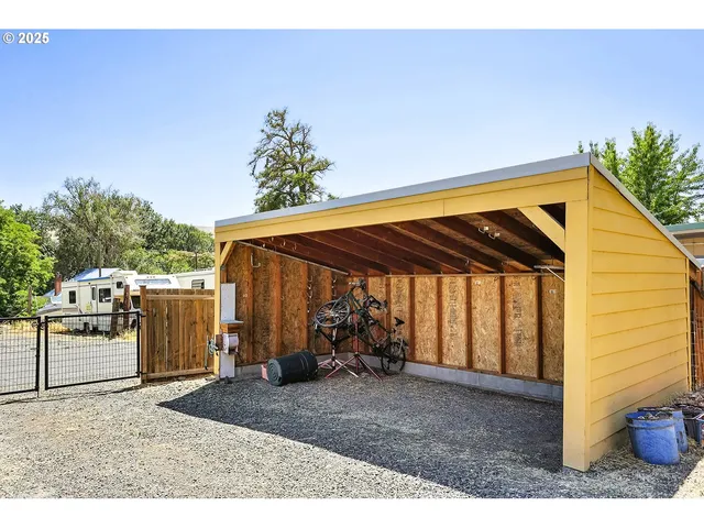 $224,900 | 201 Bunn Street, Wishram, WA 98673