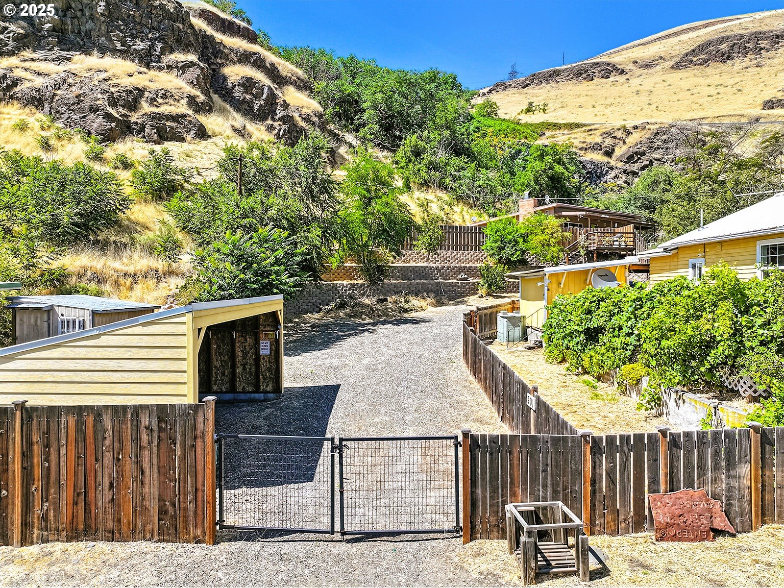 201 Bunn Street Wishram, WA 98673 - Photo 19 of 43 Yard
