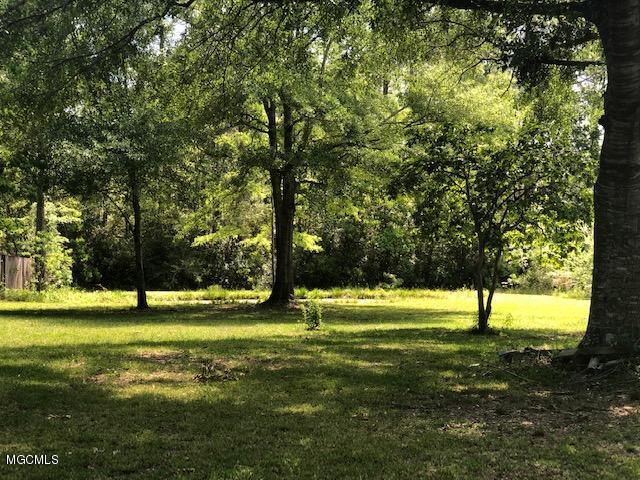 12330 Stiglets Road Gulfport, MS 39503 - Photo 5 of 17 IMG_3198