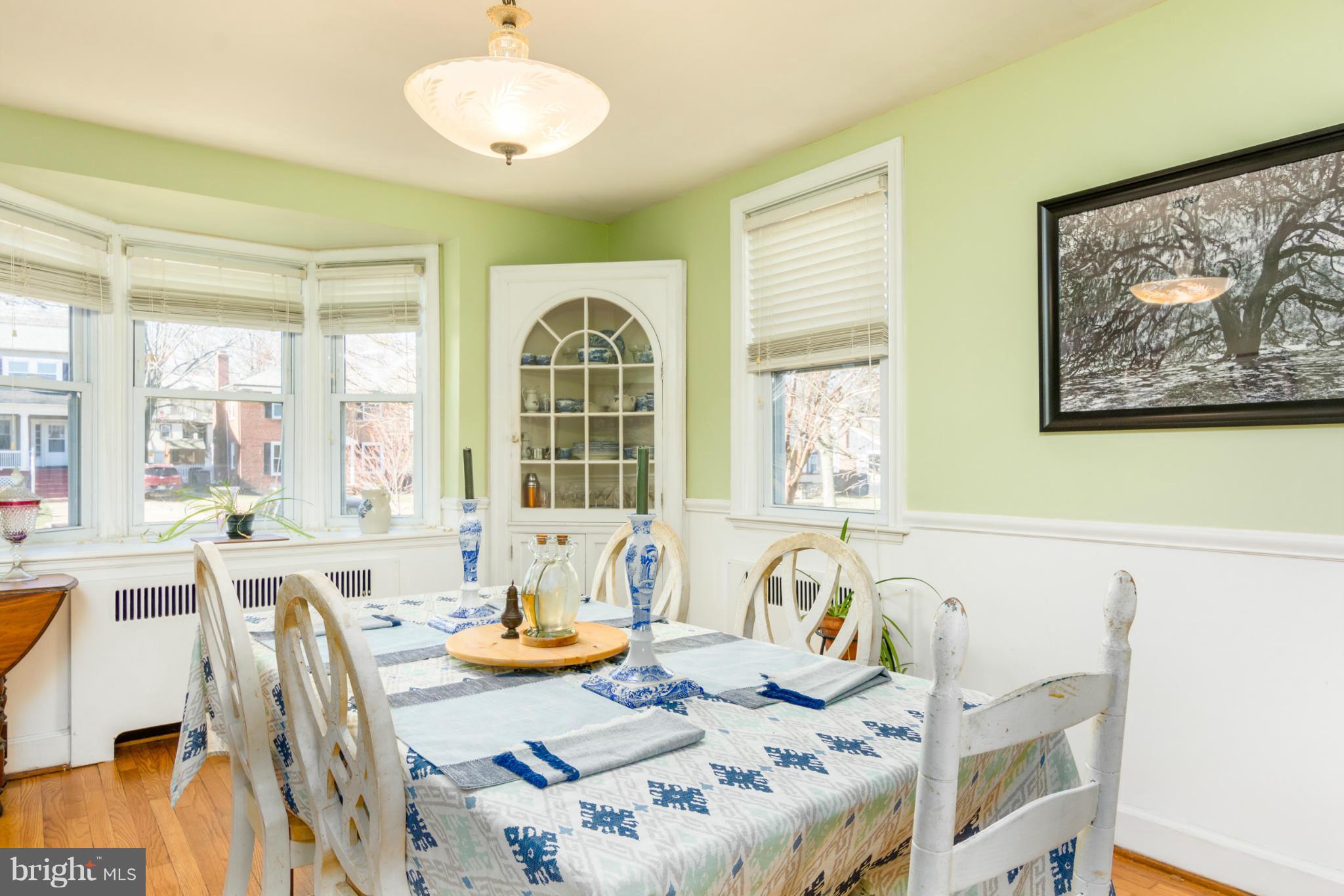 609 Brookwood Road Baltimore, MD 21229 - Photo 11 of 30 Dining Room