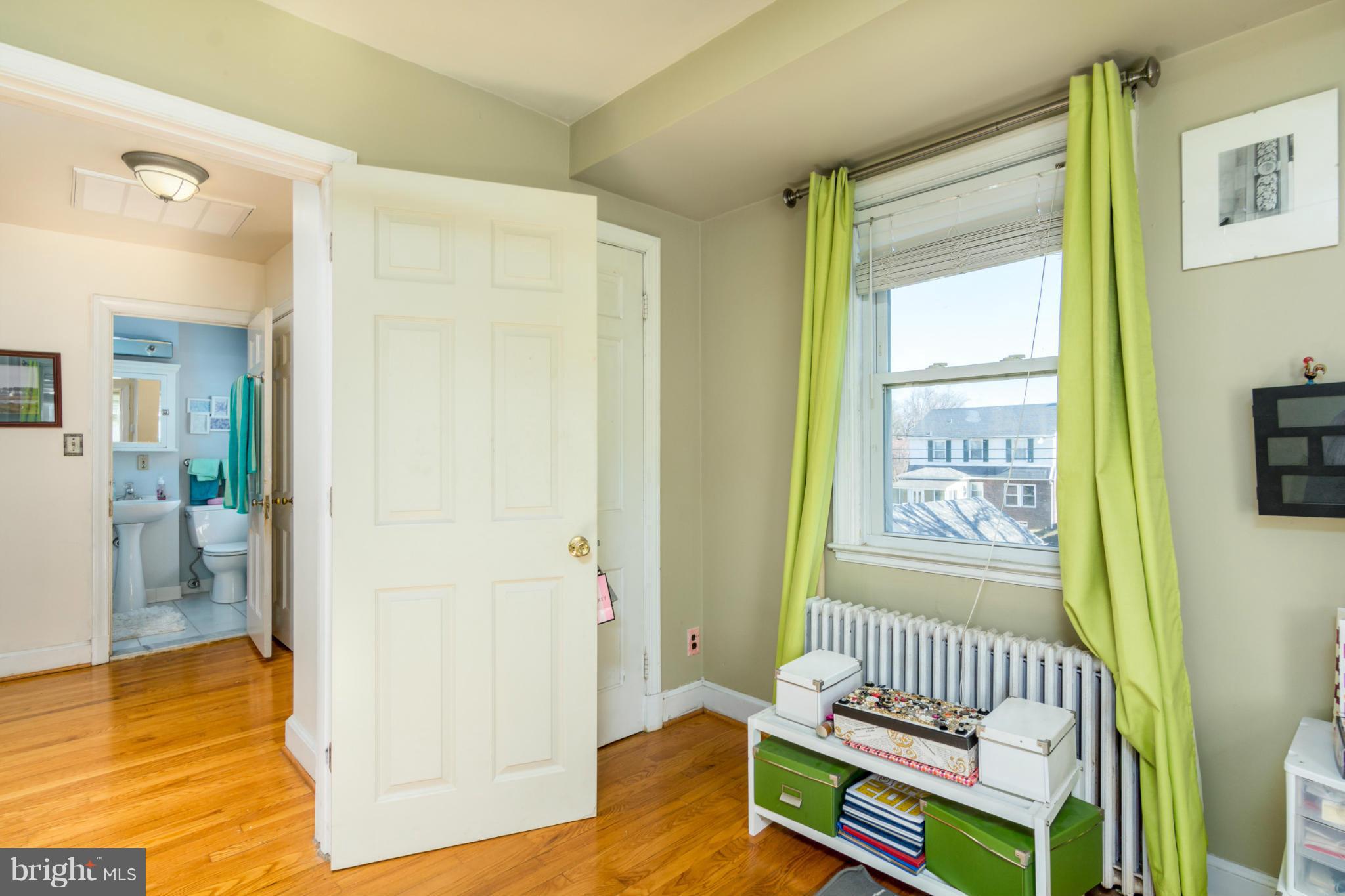 609 Brookwood Road Baltimore, MD 21229 - Photo 16 of 30 Bedroom