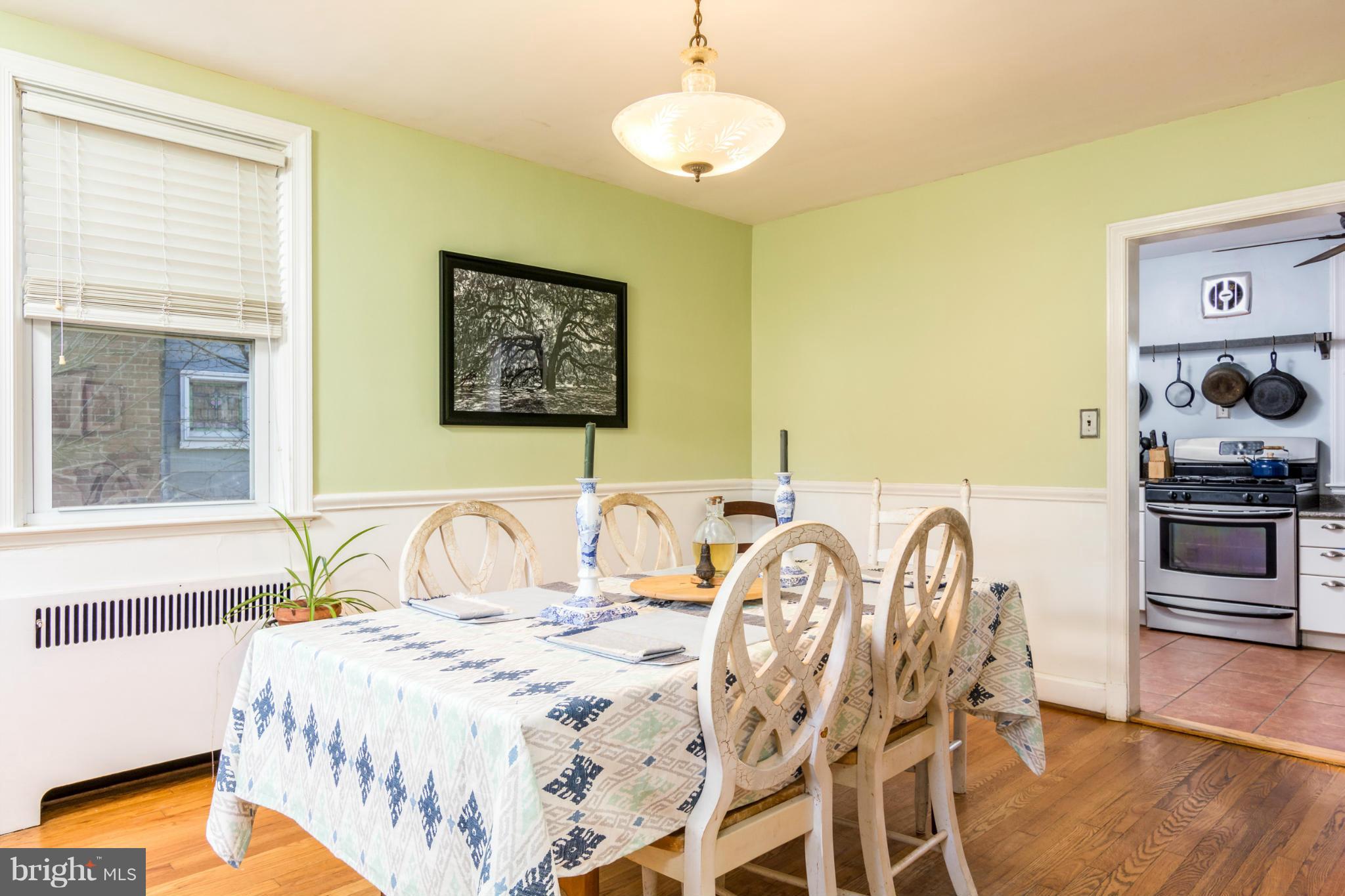 609 Brookwood Road Baltimore, MD 21229 - Photo 8 of 30 Dining Room