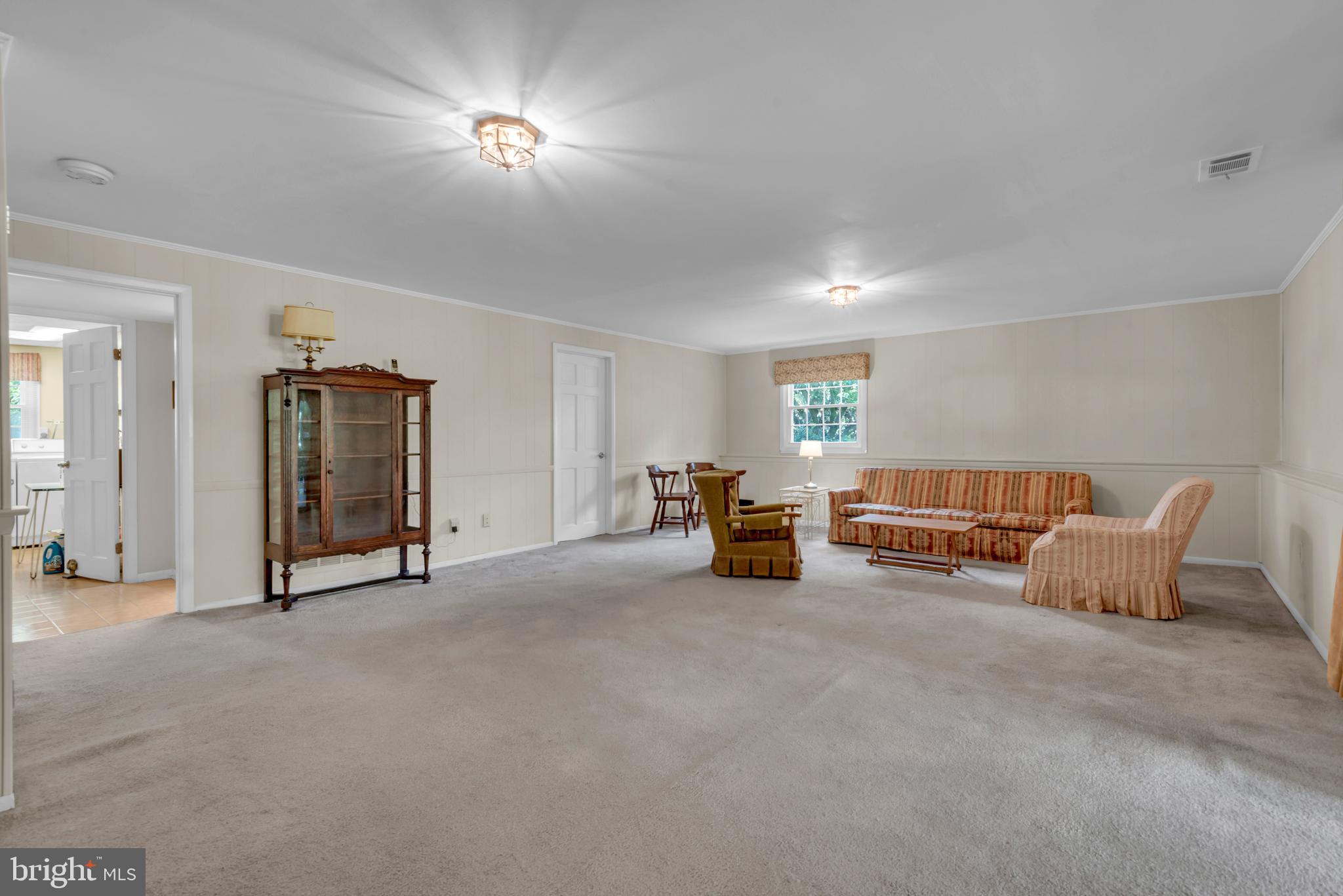1702 Pot Spring Road Lutherville-Timonium, MD 21093 - Photo 30 of 39 LL Family Room