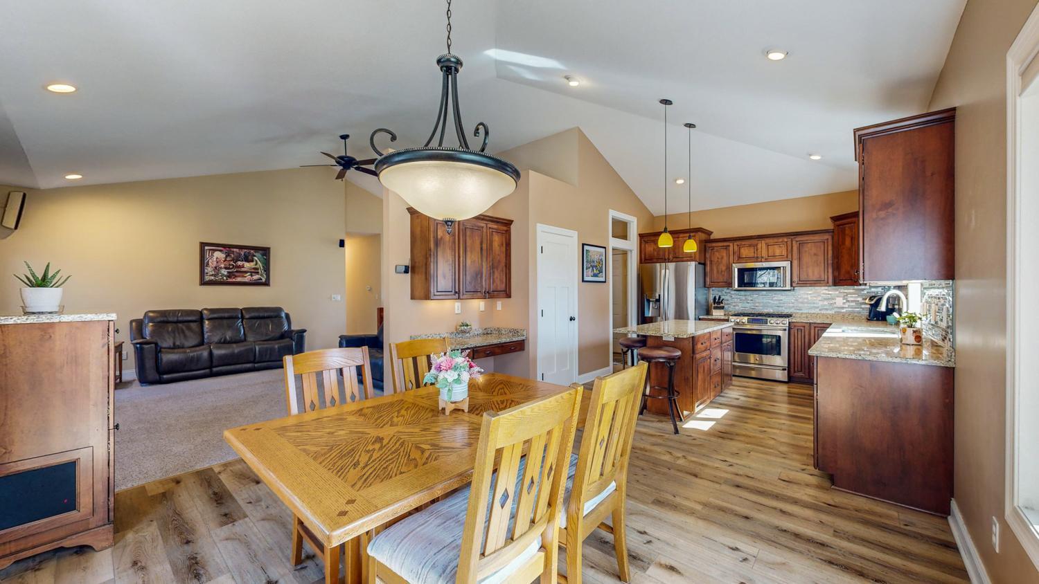 5023 Scenic View Drive Southwest Rochester, MN 55902 - Photo 13 of 49