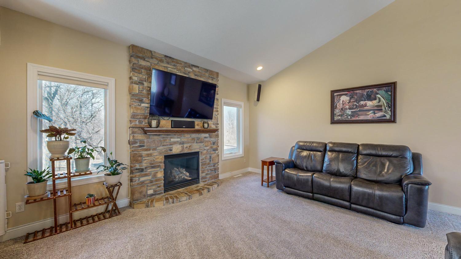5023 Scenic View Drive Southwest Rochester, MN 55902 - Photo 8 of 49