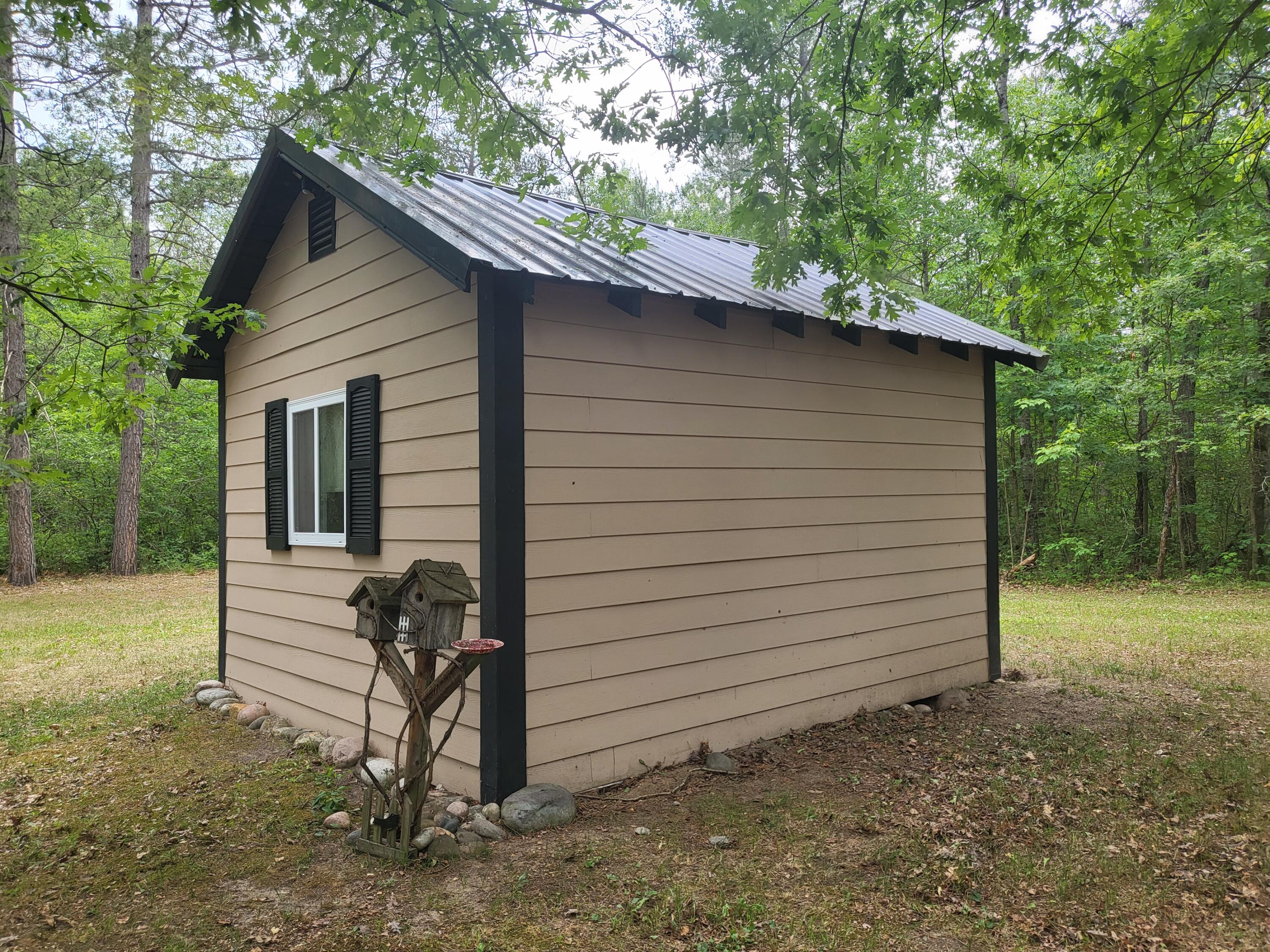 8652 Lovells Road Grayling, MI 49738 - Photo 13 of 68 Gallery Image 13