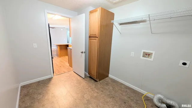 $232,900 | 356 South Maple Street, Farmington, IL 61531