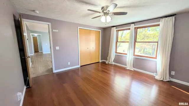 $232,900 | 356 South Maple Street, Farmington, IL 61531