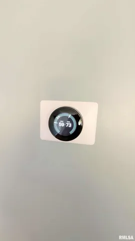 $232,900 | 356 South Maple Street, Farmington, IL 61531