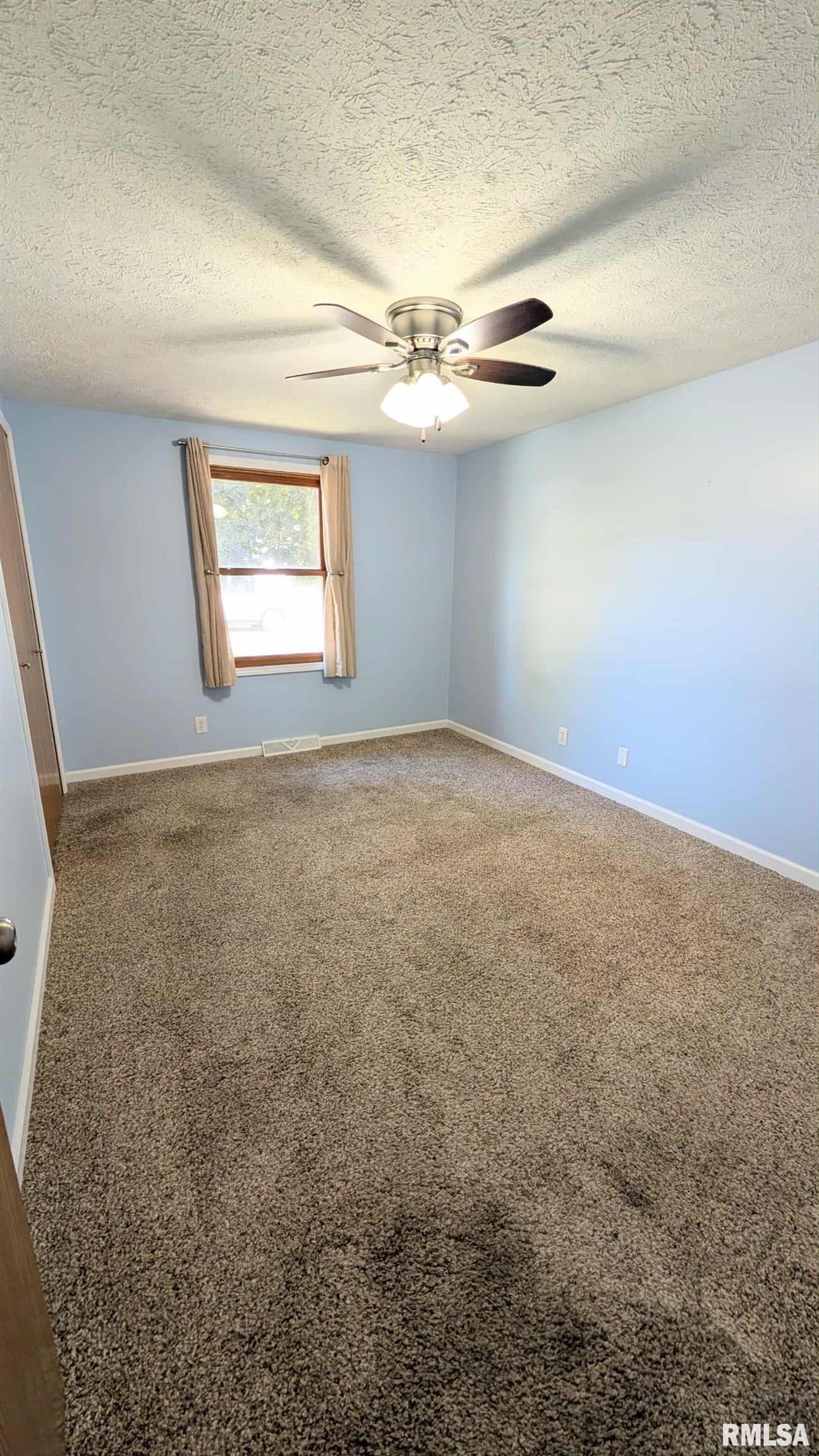 356 South Maple Street Farmington, IL 61531 - Photo 26 of 36