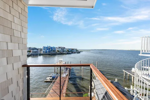 $3,950,000 | 233 West 17th Street, Ocean City, NJ 08226