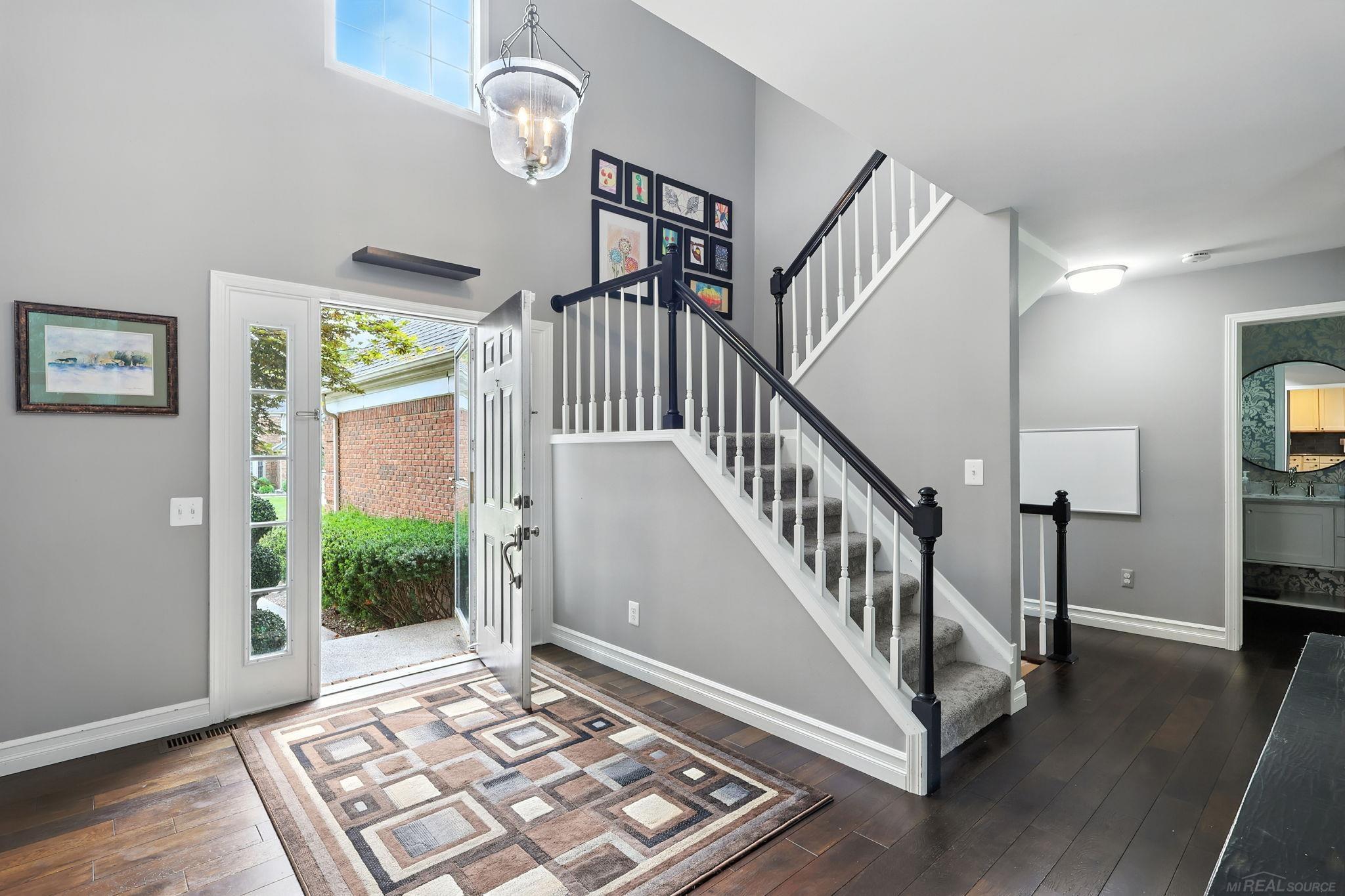 2208 Chippenham Chase Rochester Hills, MI 48306 - Photo 6 of 31