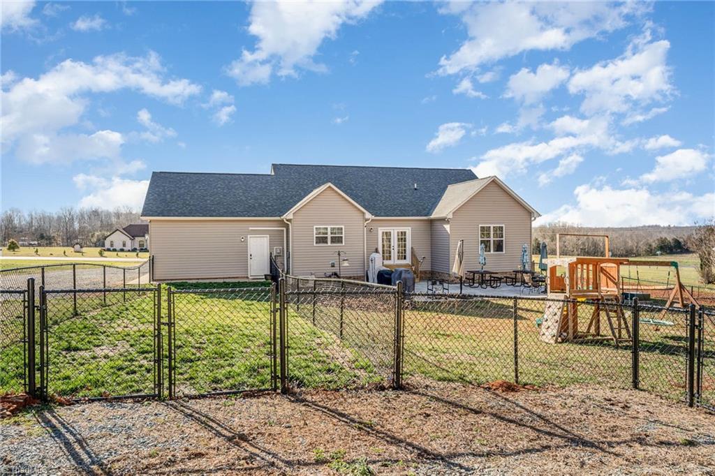 2855 Staley Store Road Liberty, NC 27298 - Photo 4 of 34 Gallery Image 4
