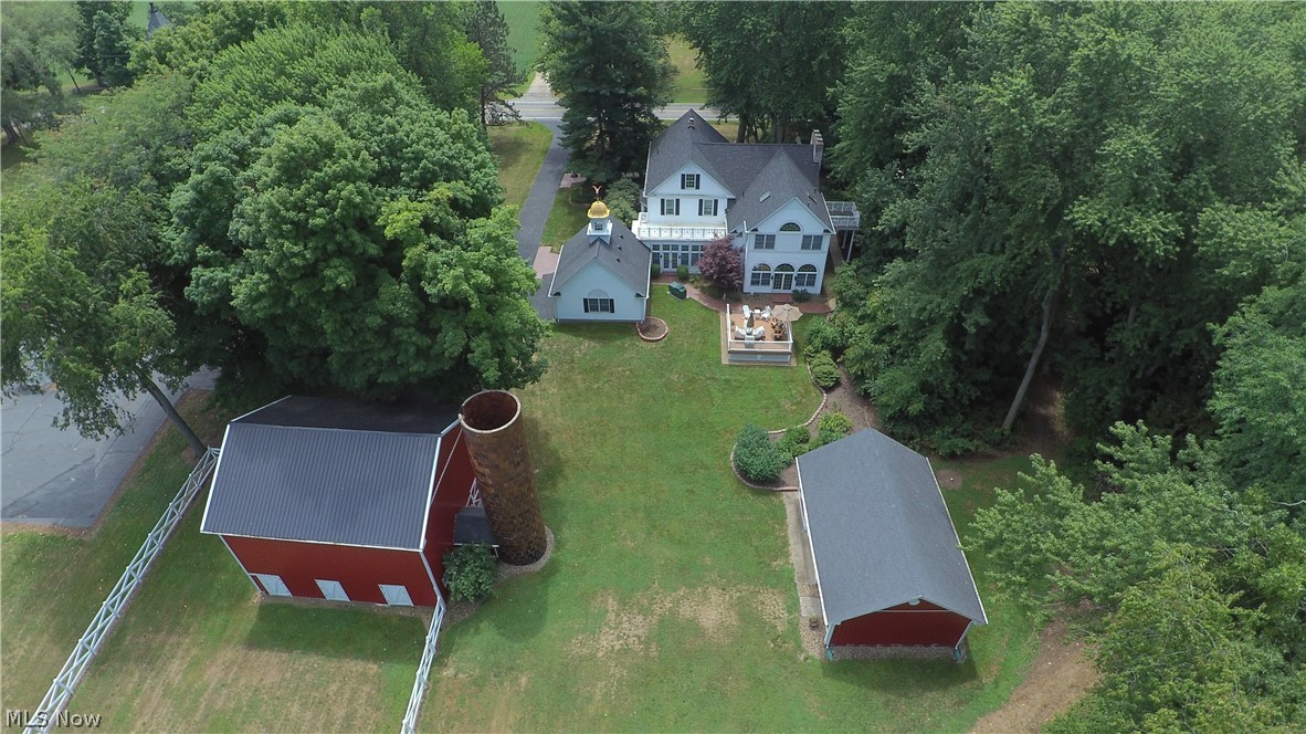 2182 North Ridge Road Vermilion, OH 44089 - Photo 4 of 31