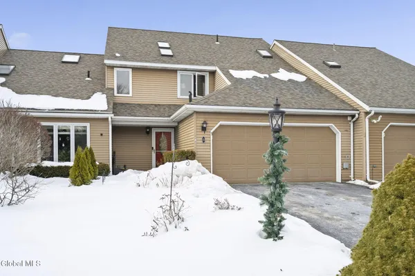 $395,000 | 5 York Road, Bethlehem, NY 12077