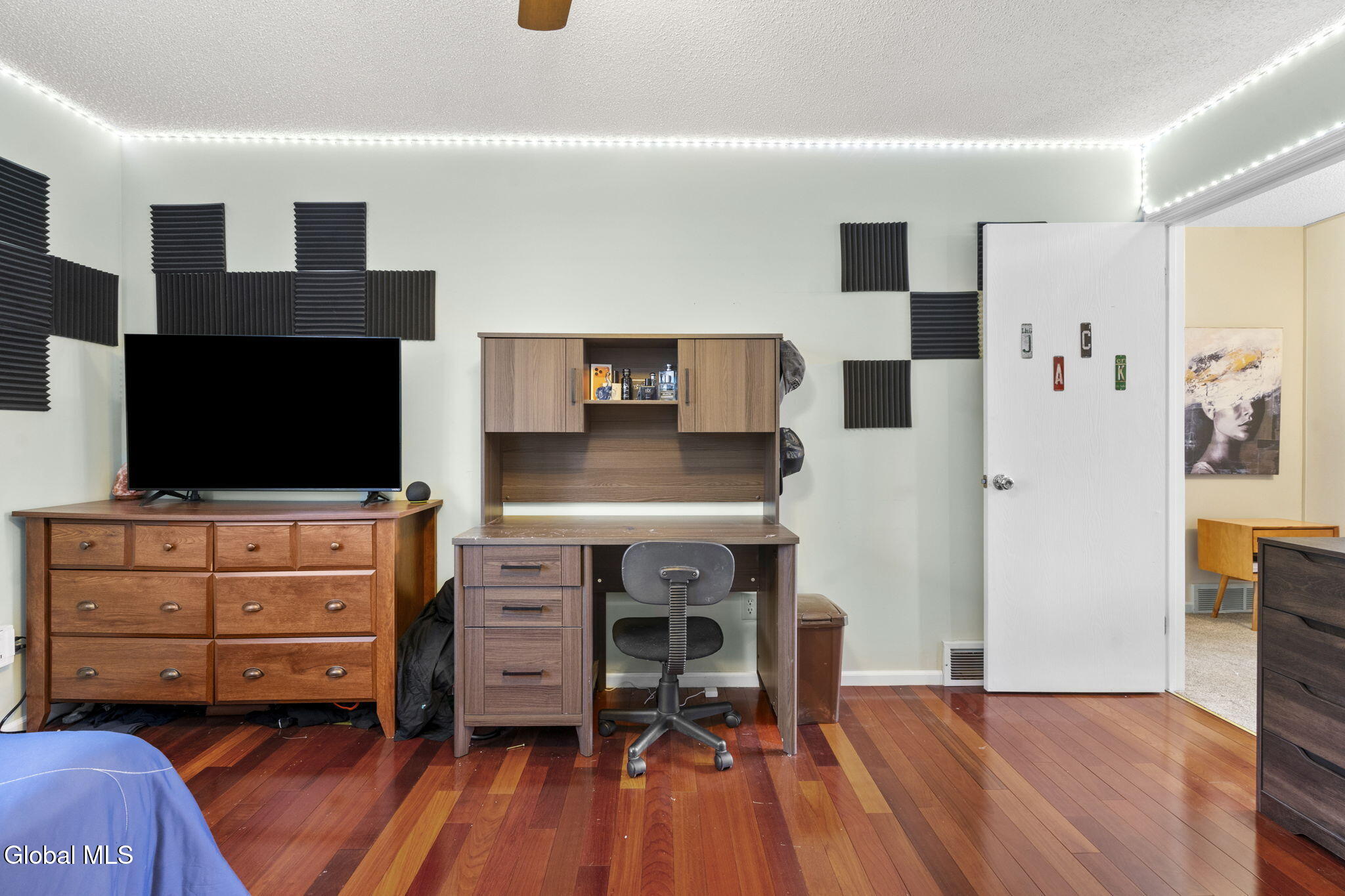 5 York Road Bethlehem, NY 12077 - Photo 20 of 47 21-web-or-mls-5-york-rd