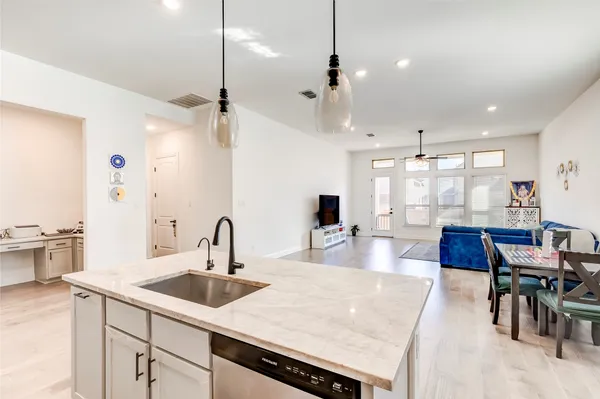 $2,349 | 2824 Stone Branch Drive, Leander, TX 78641