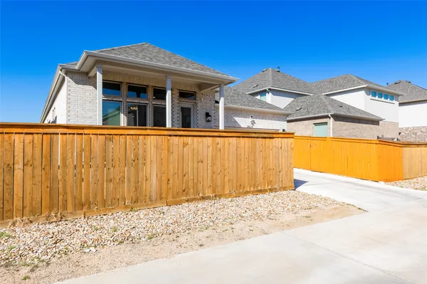 $2,349 | 2824 Stone Branch Drive, Leander, TX 78641