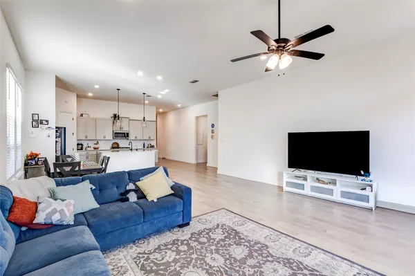 $2,349 | 2824 Stone Branch Drive, Leander, TX 78641