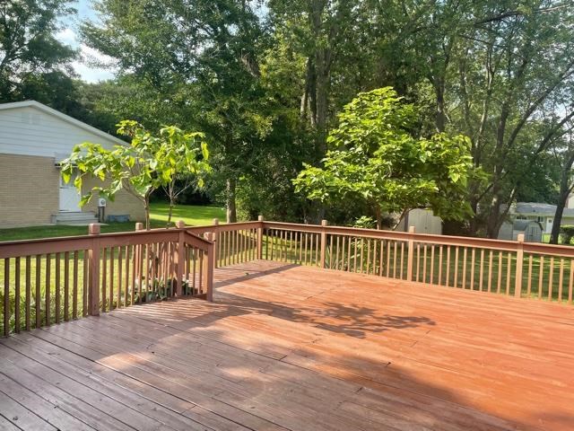 327 East River Road Flushing, MI 48433 - Photo 16 of 19 50049944-15.JPG