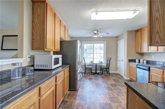 $379,900 | 14 Independence Way Northeast, Cartersville, GA 30121