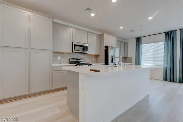 $2,650 | 3302 Viola Hills Avenue, Henderson, NV 89044