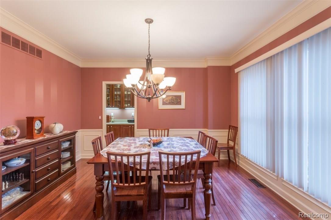 2077 Aberdeen Court Rochester, MI 48306 - Photo 25 of 73 Aberdeen Court_2077-Entry-Dining Room-34.jpg