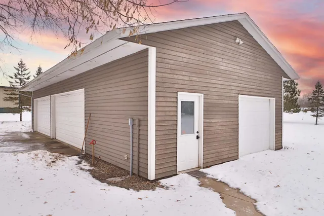 $799,900 | 15284 Beaver Dam Road, Brainerd, MN 56401