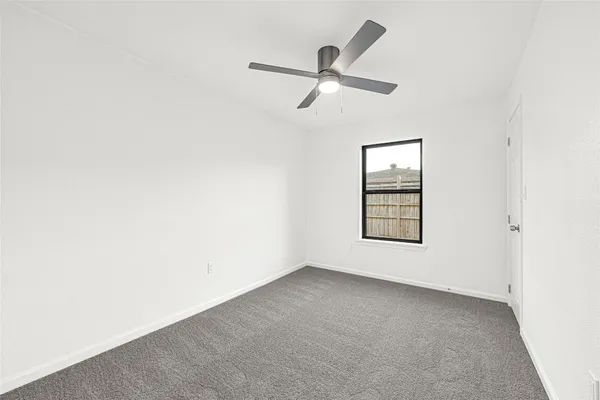 $1,800 | 1426 17th Street, Galena Park, TX 77547