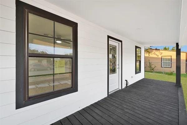 $1,800 | 1426 17th Street, Galena Park, TX 77547