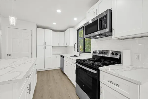 $1,800 | 1426 17th Street, Galena Park, TX 77547