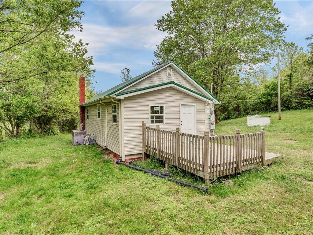 728 Old Point Pleasant Road Newport, TN 37821 - Photo 20 of 21 728 Old Point Pleasant - 17