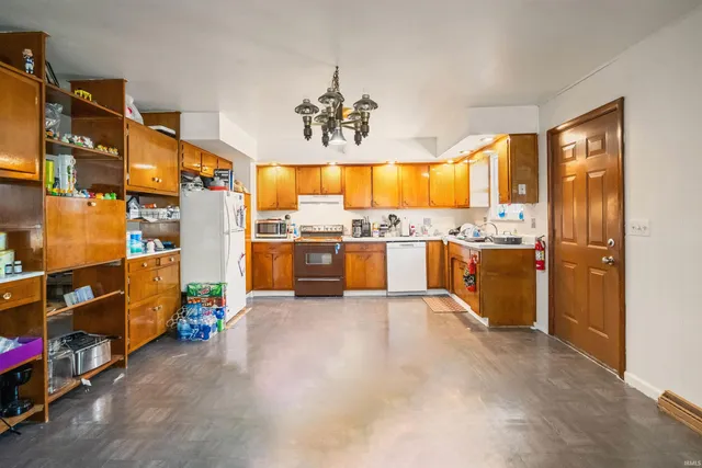 $650,000 | 371 West 12th Street, Peru, IN 46970