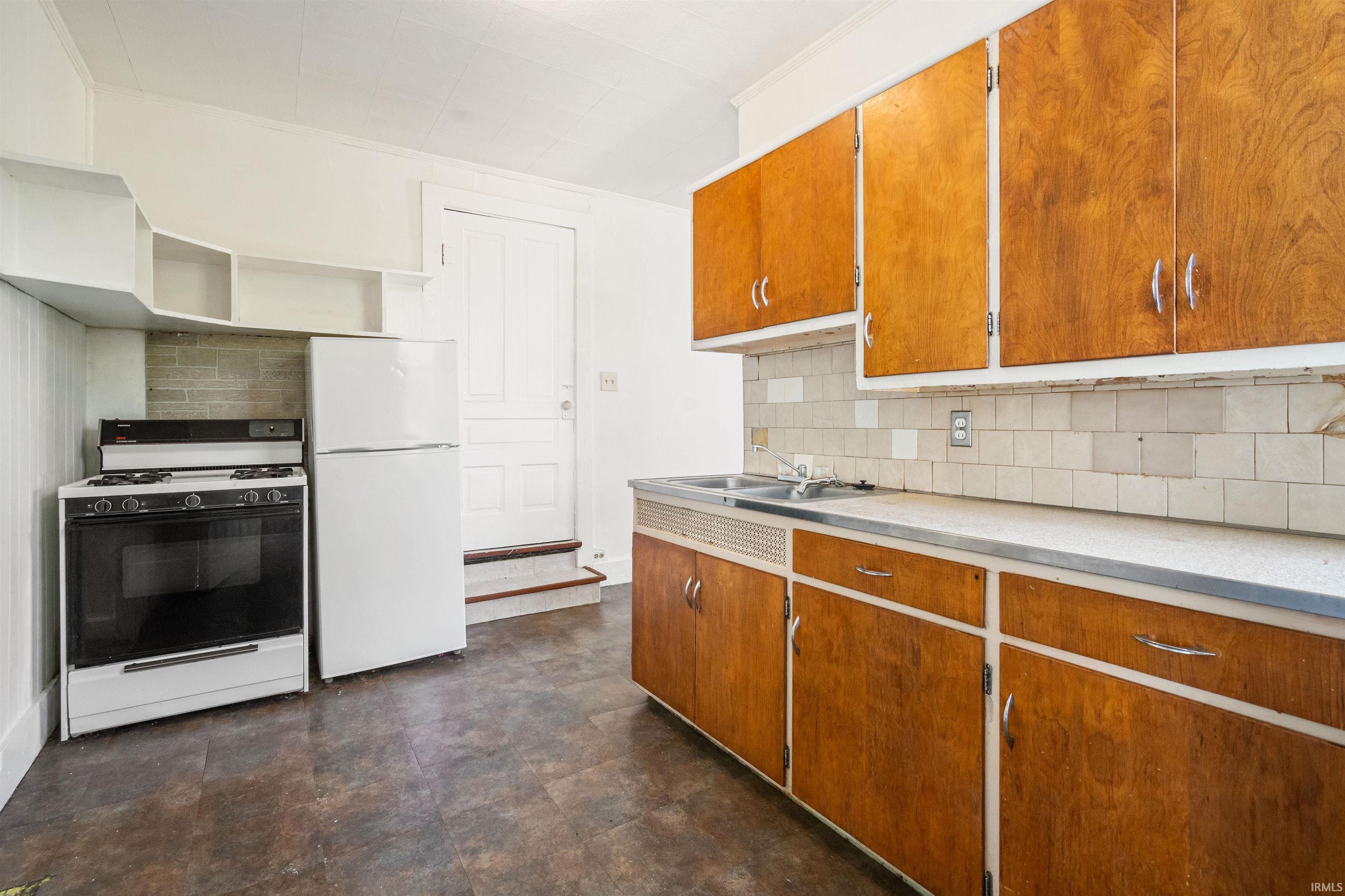371 West 12th Street Peru, IN 46970 - Photo 35 of 36