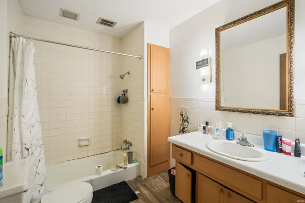 $650,000 | 371 West 12th Street, Peru, IN 46970