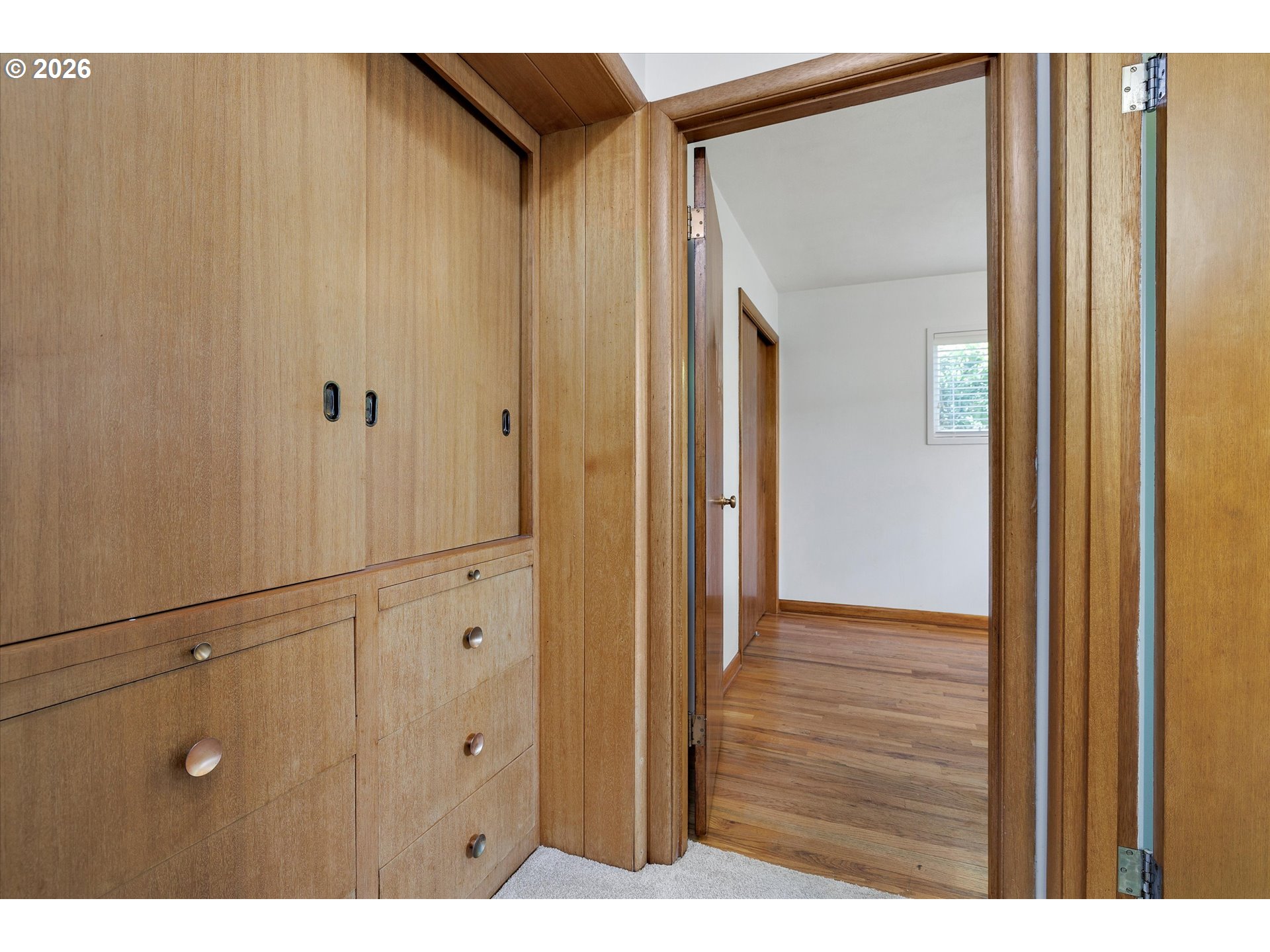6836 Southwest Peyton Road Portland, OR 97223 - Photo 19 of 48 Gallery Image 19