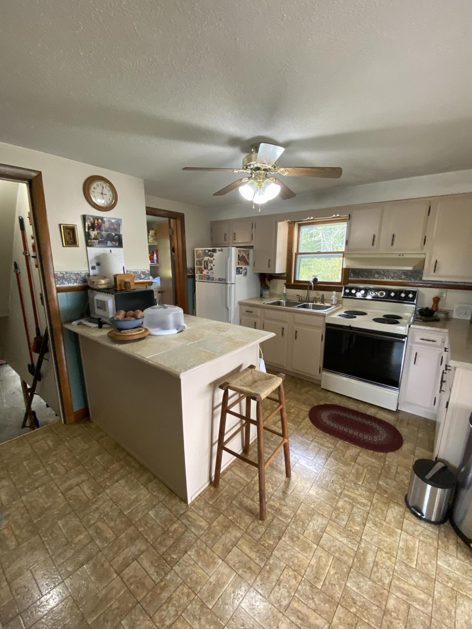 1016 Cutler Road Whiting, ME 04691 - Photo 9 of 35 d5CkI2HYQpOWOt4Llikm8Q